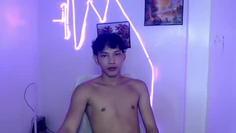 Snapshot of urbigcock_alvin chatting on May 26, 5:31 pm alvin let have some fun dont forget to follow online show from May 26, 5:31 pm