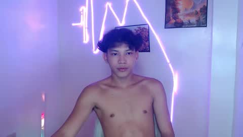 Snapshot of urbigcock_alvin chatting on May 27, 9:28 am alvin let have some fun dont forget to follow online show from May 27, 9:28 am