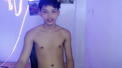 Snapshot of urbigcock_alvin chatting on June 23, 6:06 pm alvin let have some fun dont forget to follow online show from June 23, 6:06 pm