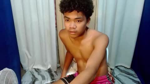 urboyvenz online show from May 2, 7:24 am