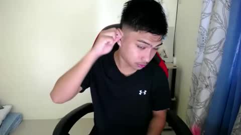 Snapshot of urcuteguy_jhonx chatting on November 24, 6:02 am Dannie online show from November 24, 6:02 am