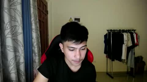 Snapshot of urcuteguy_jhonx chatting on November 30, 11:58 am Dannie online show from November 30, 11:58 am