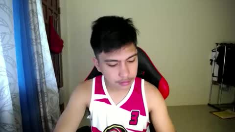 Snapshot of urcuteguy_jhonx chatting on December 2, 5:02 am Dannie online show from December 2, 5:02 am