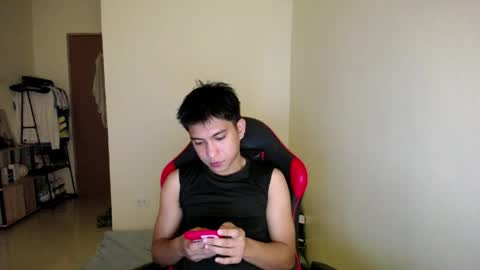 Snapshot of urcuteguy_jhonx chatting on May 17, 8:34 am Dannie online show from May 17, 8:34 am