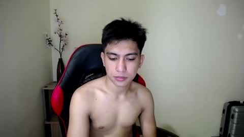 Snapshot of urcuteguy_jhonx chatting on May 30, 9:17 am Dannie online show from May 30, 9:17 am