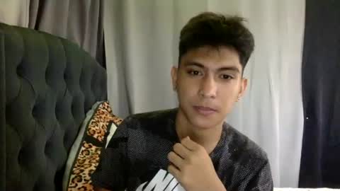Snapshot of urcuteguy_jhonx chatting on July 8, 12:26 am Dannie online show from July 8, 12:26 am