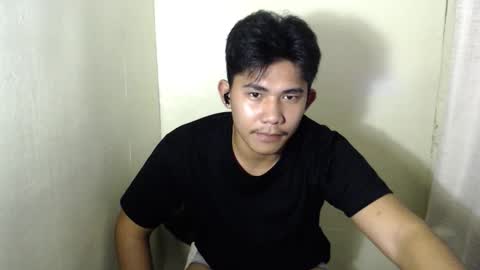 Snapshot of urcutie_asianboy chatting on November 6, 10:21 pm KEN online show from November 6, 10:21 pm