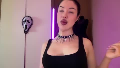 Margo online show from October 31, 7:20 am