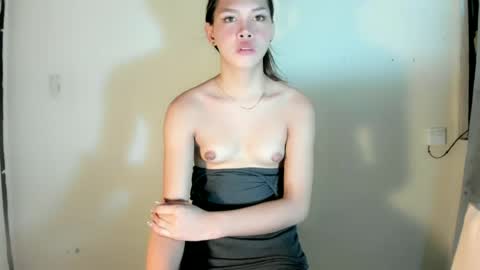 Snapshot of urdolly_rona chatting on June 18, 12:33 am Rona Ella online show from June 18, 12:33 am