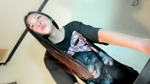 Snapshot of urdolly_rona chatting on July 1, 2:02 am Rona Ella online show from July 1, 2:02 am