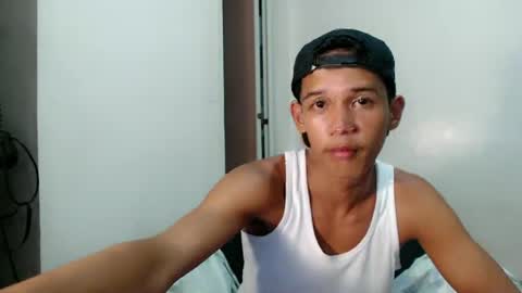 urdreamboy_clarin online show from June 14, 6:54 pm