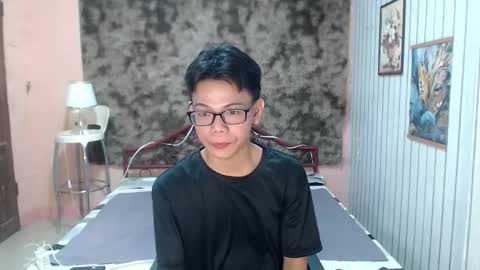 urdreamboy_doms online show from May 4, 4:52 am