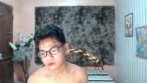 urdreamboy_doms online show from July 19, 2:15 am