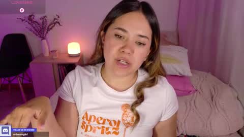 Snapshot of urdreamgiirl chatting on November 25, 12:10 am Mia Miller online show from November 25, 12:10 am