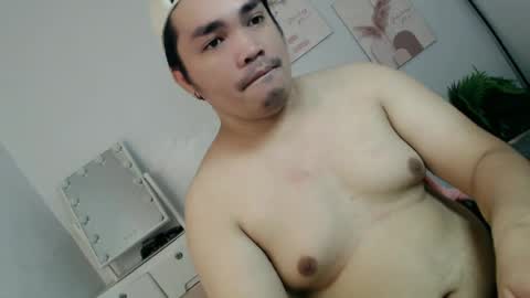 Snapshot of ure_fattytoy143 chatting on July 4, 5:13 am ure_fattytoy143 online show from July 4, 5:13 am