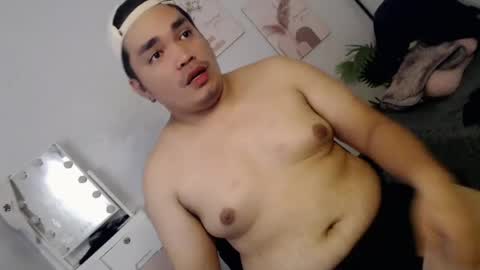 Snapshot of ure_fattytoy143 chatting on July 26, 1:29 pm ure_fattytoy143 online show from July 26, 1:29 pm