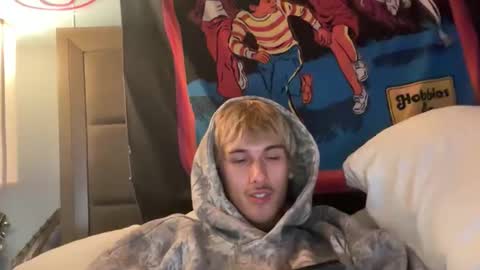 Snapshot of urfavcock6918 chatting on December 19, 7:59 am urfavcock6918 online show from December 19, 7:59 am