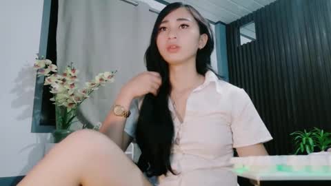 urfave_bbgirl online show from February 5, 10:42 am