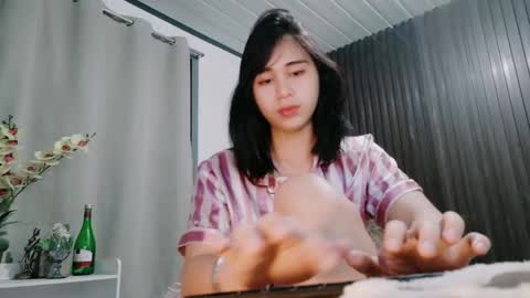 urfave_bbgirl online show from March 19, 6:34 pm