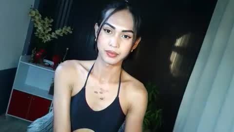 Snapshot of urfavouriteaddiction chatting on November 25, 8:47 am Rianne online show from November 25, 8:47 am