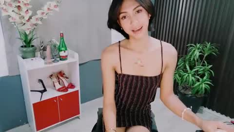 Snapshot of urfavouriteaddiction chatting on December 14, 6:08 am Rianne online show from December 14, 6:08 am