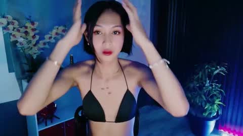 Snapshot of urfavouriteaddiction chatting on February 2, 7:18 am Rianne online show from February 2, 7:18 am