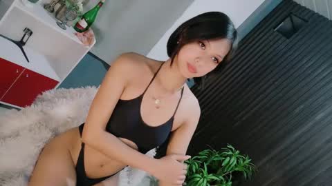 Snapshot of urfavouriteaddiction chatting on March 1, 7:49 pm Rianne online show from March 1, 7:49 pm