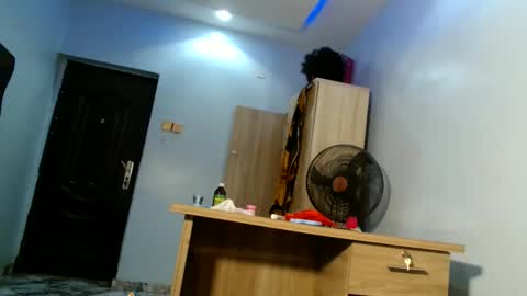 urflirtydoll online show from June 10, 8:46 am