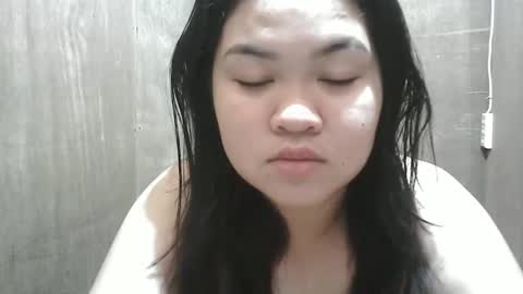 Snapshot of urgirlb0obiies321 chatting on February 23, 3:42 pm urgirlb0obiies321 online show from February 23, 3:42 pm