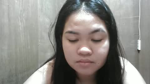 Snapshot of urgirlb0obiies321 chatting on March 5, 6:15 pm urgirlb0obiies321 online show from March 5, 6:15 pm