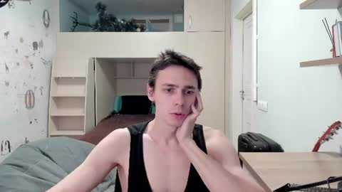 Snapshot of urgoddessboy chatting on June 15, 5:48 pm urgoddessboy online show from June 15, 5:48 pm
