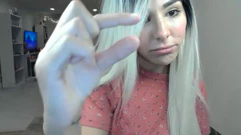 Snapshot of urgoddessmarla chatting on October 15, 1:50 am Goddess Marla online show from October 15, 1:50 am