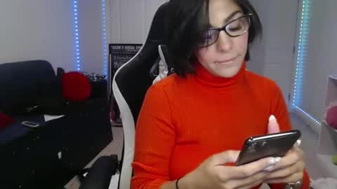 Snapshot of urgoddessmarla chatting on December 21, 11:01 pm Goddess Marla online show from December 21, 11:01 pm