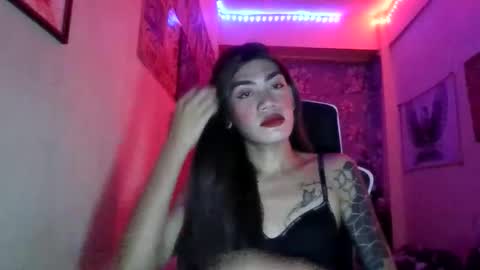 urhot_angelina26 online show from April 29, 4:38 am