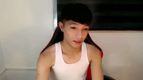 Snapshot of urhotethanxx chatting on June 22, 4:37 pm Ethan online show from June 22, 4:37 pm