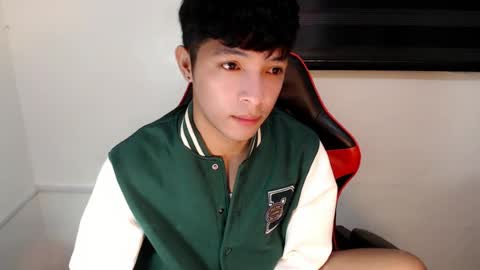 Snapshot of urhotethanxx chatting on July 10, 4:53 pm Ethan online show from July 10, 4:53 pm