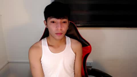 Snapshot of urhotethanxx chatting on July 14, 5:40 pm Ethan online show from July 14, 5:40 pm