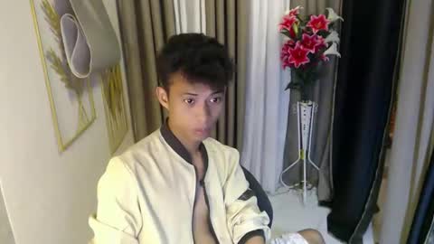 richard online show from April 24, 7:44 am