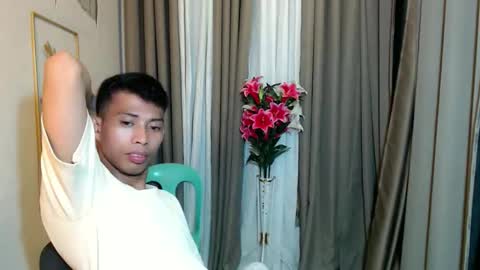 richard online show from May 1, 10:09 am
