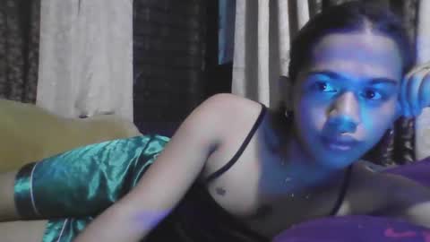 zoe online show from February 5, 12:10 pm