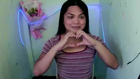 urhottie_bella online show from November 3, 3:52 am
