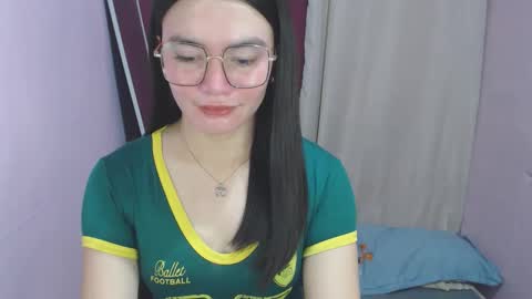 Katey online show from May 18, 4:07 am