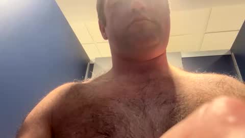 Snapshot of urhungdaddy8 chatting on April 13, 3:50 pm Hung Daddy online show from April 13, 3:50 pm