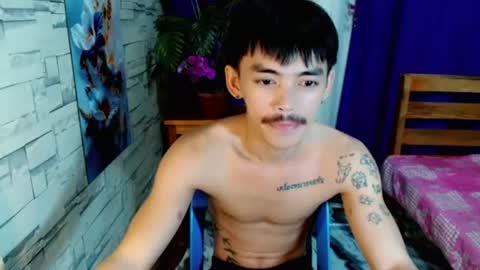 Snapshot of urhunky_boy chatting on July 1, 11:59 pm urhunky_boy online show from July 1, 11:59 pm