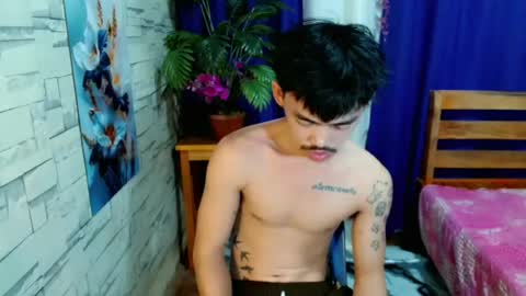 Snapshot of urhunky_boy chatting on July 2, 10:16 pm urhunky_boy online show from July 2, 10:16 pm