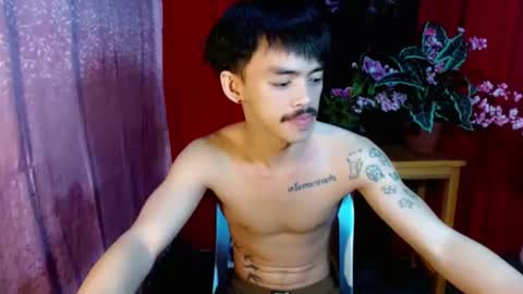 Snapshot of urhunky_boy chatting on July 7, 6:12 pm urhunky_boy online show from July 7, 6:12 pm