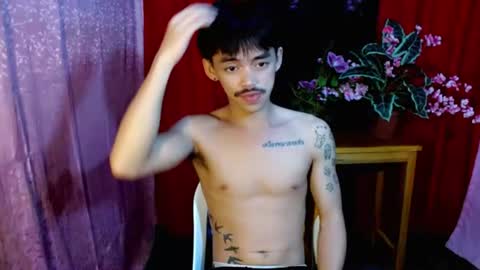Snapshot of urhunky_boy chatting on July 11, 8:50 am urhunky_boy online show from July 11, 8:50 am