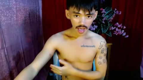 Snapshot of urhunky_boy chatting on July 20, 10:50 am urhunky_boy online show from July 20, 10:50 am