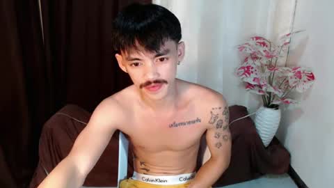 Snapshot of urhunky_boy chatting on July 28, 10:54 am urhunky_boy online show from July 28, 10:54 am