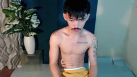 Snapshot of urhunky_boy chatting on July 29, 6:33 am urhunky_boy online show from July 29, 6:33 am